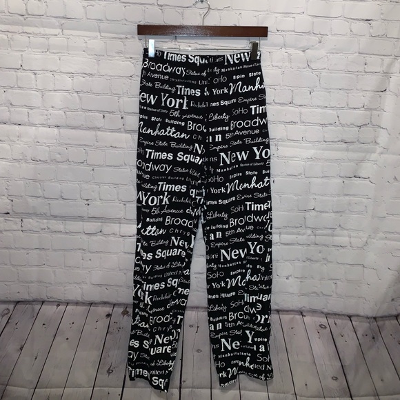 new y❤️rk Pants - New Y❤️rk Black & White Pants size S